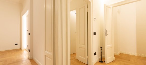 3 bedrooms Apartment in Milan, Italy No. 314199 38