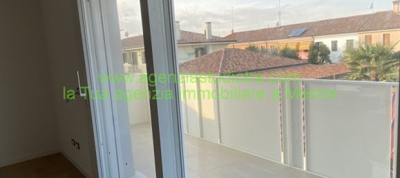 2 rooms Apartment in Treviso, Italy No. 59153 7