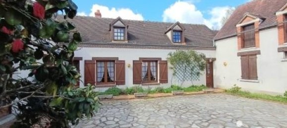 4 bedrooms House in Saint-Pere-sur-Loire, France No. 158897 5