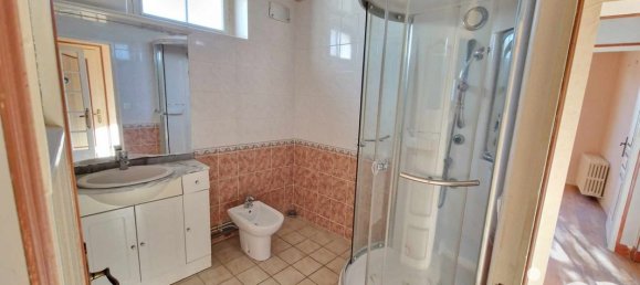 4 bedrooms House in Saint-Pere-sur-Loire, France No. 158897 16