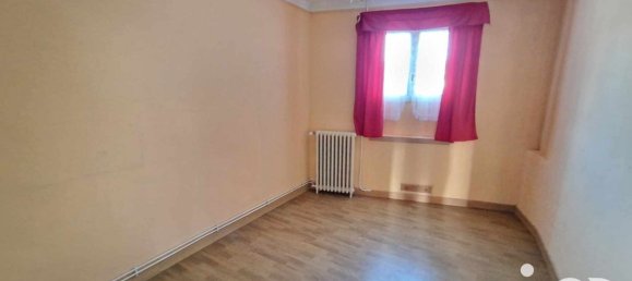 4 bedrooms House in Saint-Pere-sur-Loire, France No. 158897 18