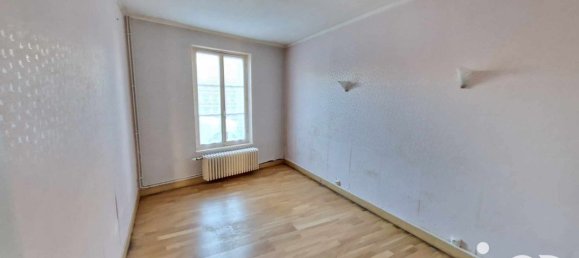 4 bedrooms House in Saint-Pere-sur-Loire, France No. 158897 17