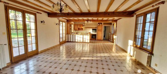 4 bedrooms House in Saint-Pere-sur-Loire, France No. 158897 10