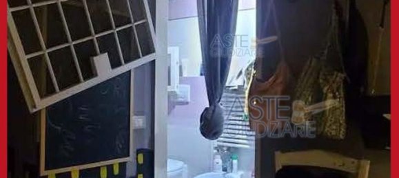 5 bedrooms Apartment in Rome, Italy No. 330840 9