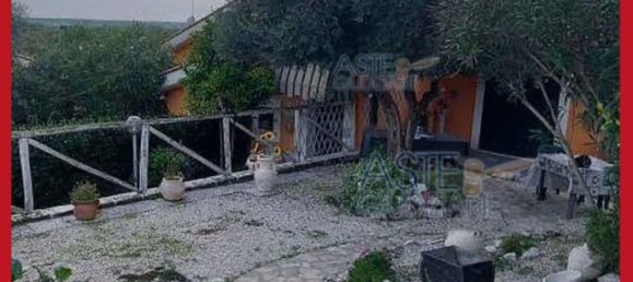 5 bedrooms Apartment in Rome, Italy No. 330840 14