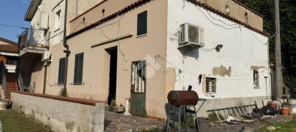 Casa de 2 habitaciónes en Ponte Buggianese, Italy No. 298964 2