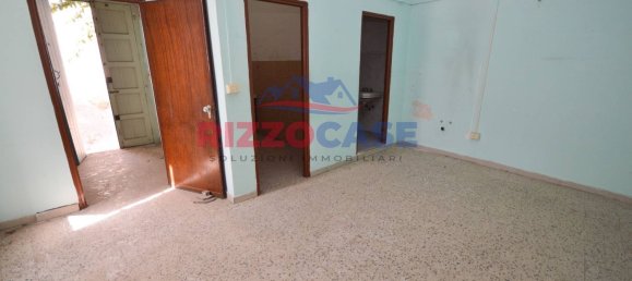 Casa de 4 divisões em Corigliano Rossano, Italy N.º 168899 9