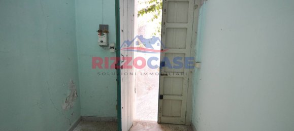 Casa de 4 divisões em Corigliano Rossano, Italy N.º 168899 5