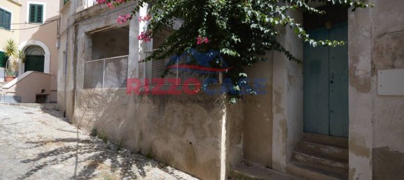 Casa de 4 divisões em Corigliano Rossano, Italy N.º 168899 11