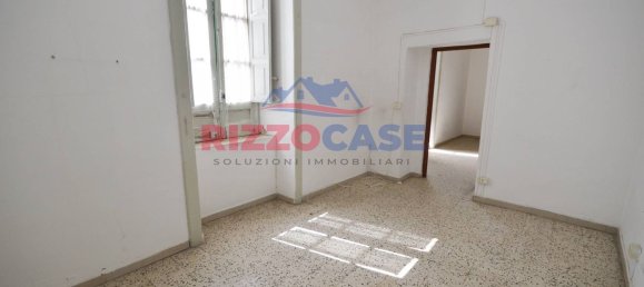 Casa de 4 divisões em Corigliano Rossano, Italy N.º 168899 8