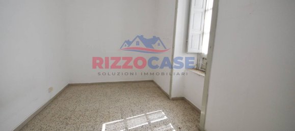 Casa de 4 divisões em Corigliano Rossano, Italy N.º 168899 12