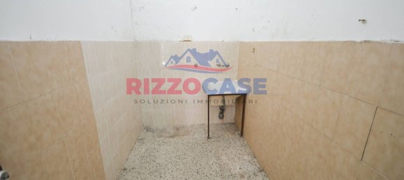 Casa de 4 divisões em Corigliano Rossano, Italy N.º 168899 13