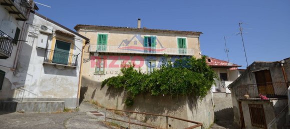Casa de 4 divisões em Corigliano Rossano, Italy N.º 168899 3