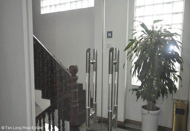  Office in Dong Da, Vietnam No. 5259