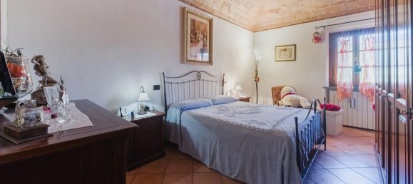 6 bedrooms House in Cascina, Italy No. 380659 6