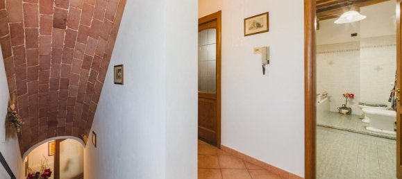 6 bedrooms House in Cascina, Italy No. 380659 5