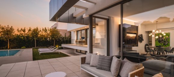 3 غرف نوم فيلا في Estepona, Spain رقم 4646 23