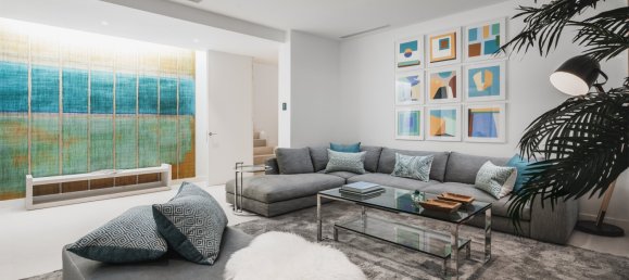 3 غرف نوم فيلا في Estepona, Spain رقم 4646 14