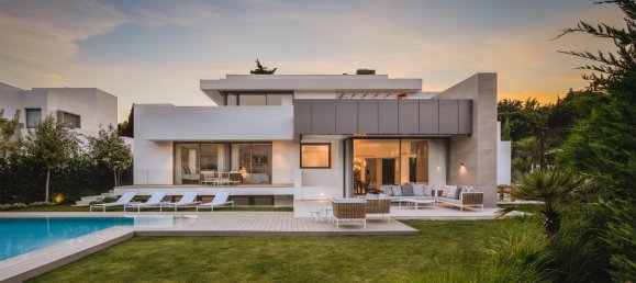 3 غرف نوم فيلا في Estepona, Spain رقم 4646 22