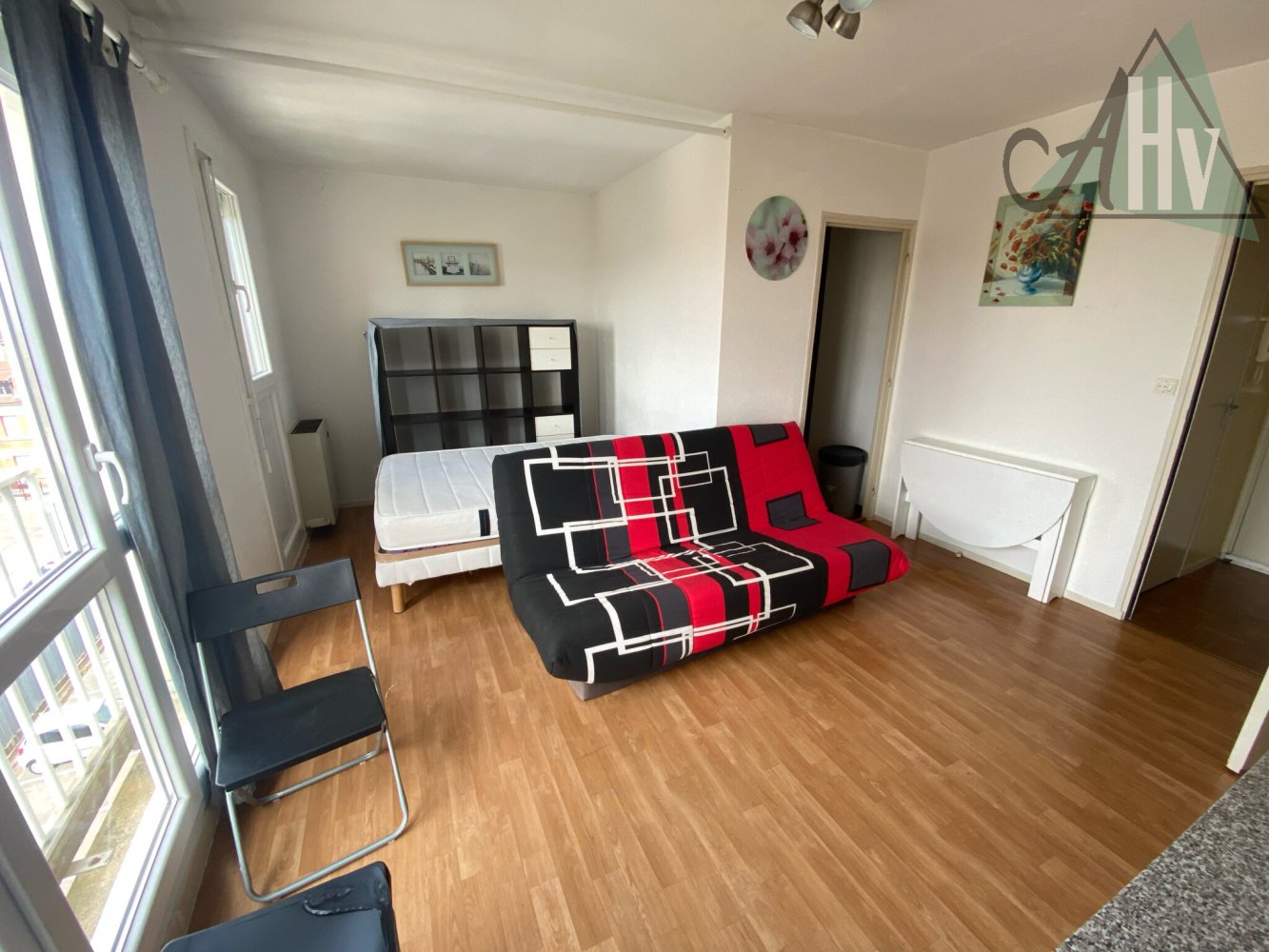 Studio in Saint-Julien-les-Villas, France, Nr. 300529