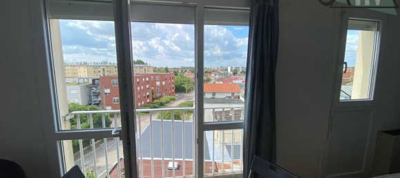 Studio in Saint-Julien-les-Villas, France, Nr. 300529 3