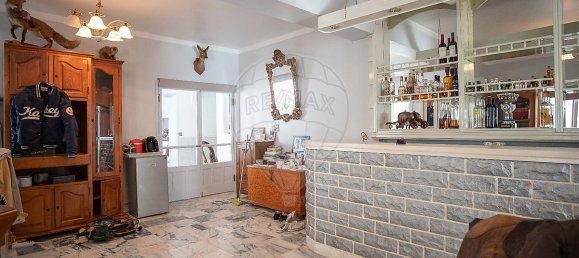 3 bedrooms House in Nazare, Portugal No. 23755 3