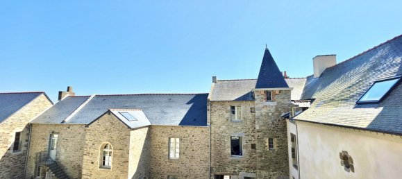 Apartamento de 3 dormitorios en Cancale, France No. 361104 10