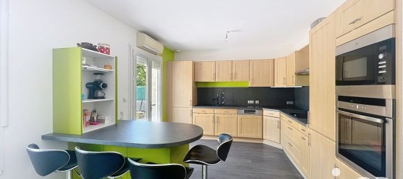 Casa T4 em Les Chapelles-Bourbon, France N.º 325374 8