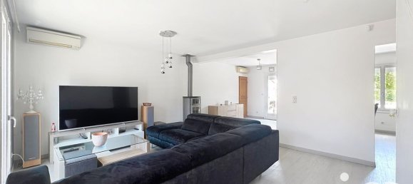 Casa T4 em Les Chapelles-Bourbon, France N.º 325374 3