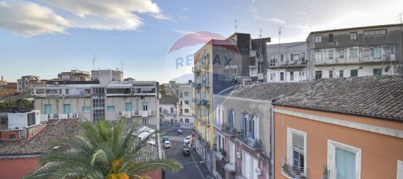 5 غرف نوم قطعة أرض في Catania, Italy رقم 263071 10