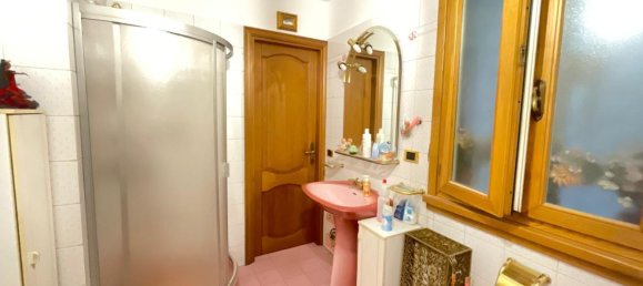 4غرفة شقة في Rome, Italy رقم 31449 27