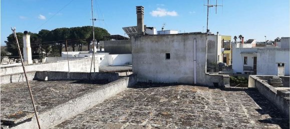 4 bedrooms House in Andrano, Italy No. 336497 9