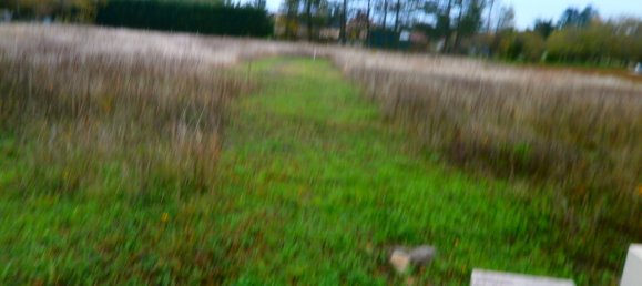  Land in Reuilly, France No. 87210 2