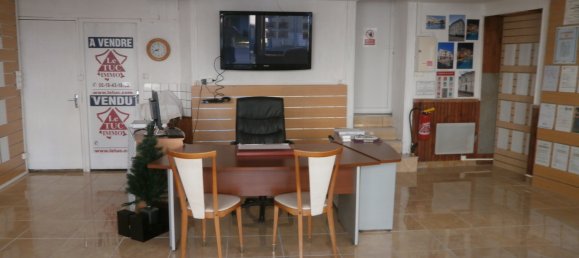  Land in Reuilly, France No. 87210 6