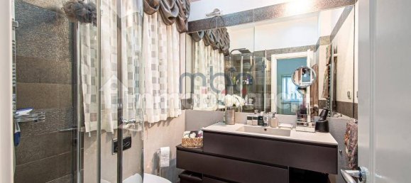 2 bedrooms Apartment in Genoa, Italy No. 36211 10