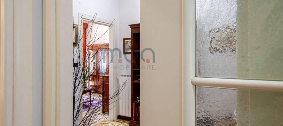 2 bedrooms Apartment in Genoa, Italy No. 36211 14