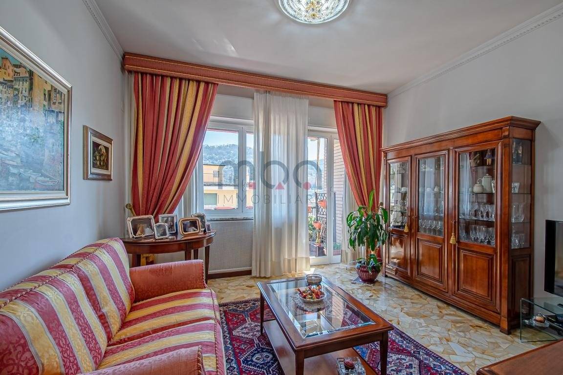 2 bedrooms Apartment in Genoa, Italy No. 36211