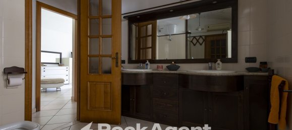 5 rooms Villa in Caraffa di Catanzaro, Italy No. 180167 2