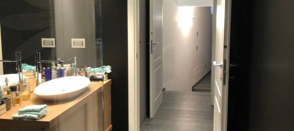 4 bedrooms Apartment in Gallarate, Italy No. 86559 10