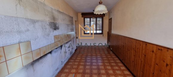 4 rooms House in Cavaso del Tomba, Italy No. 233826 4
