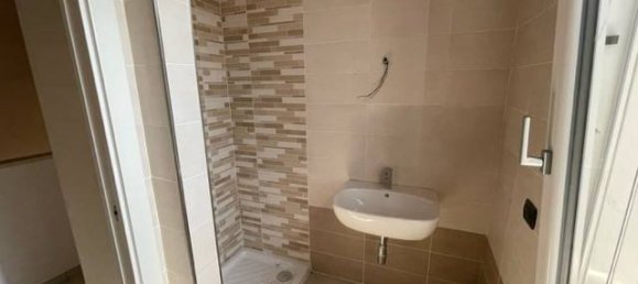 2 bedrooms House in Suzzara, Italy No. 91869 18