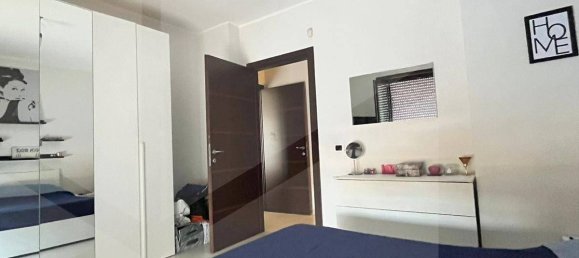 2غرفة شقة في Rome, Italy رقم 34036 3