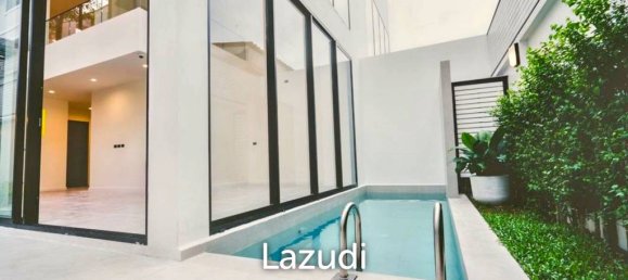 3 bedrooms Cafe / restaurant in Bangkok, Thailand No. 24380 5