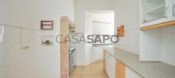 4 bedrooms Apartment in Lisbon, Portugal No. 235789 4