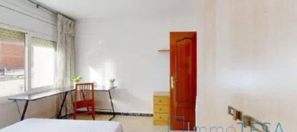 4 bedrooms Apartment in Barcelona, Spain No. 183841 16