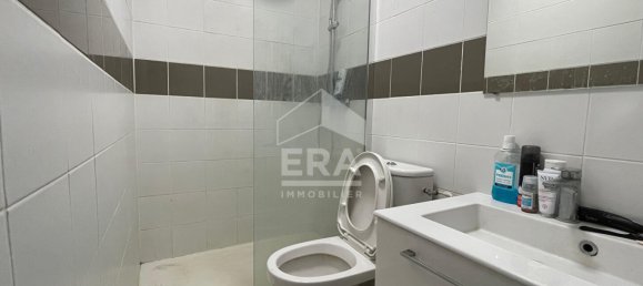 Studio in Saint-Denis, France No. 181110 3