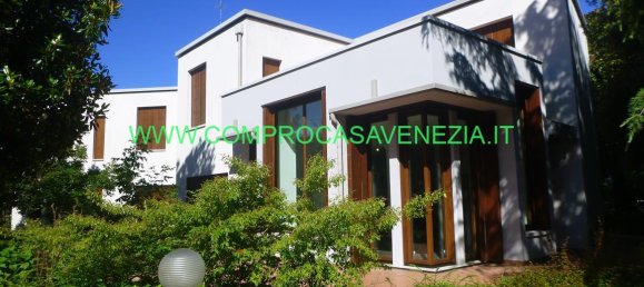 11 rooms Villa in Venice, Italy No. 230297 4