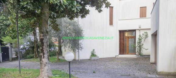 11 rooms Villa in Venice, Italy No. 230297 10