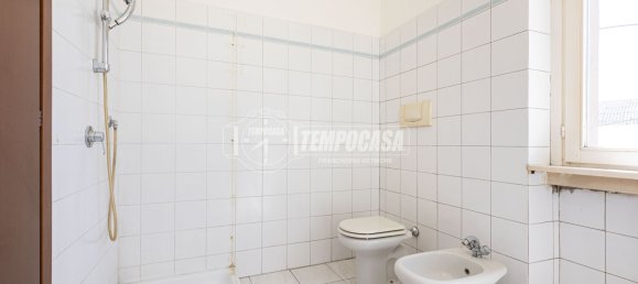 Apartamento T2 em Carugo, Italy N.º 354164 4