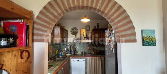 2 bedrooms Apartment in Capannoli, Italy No. 203879 4